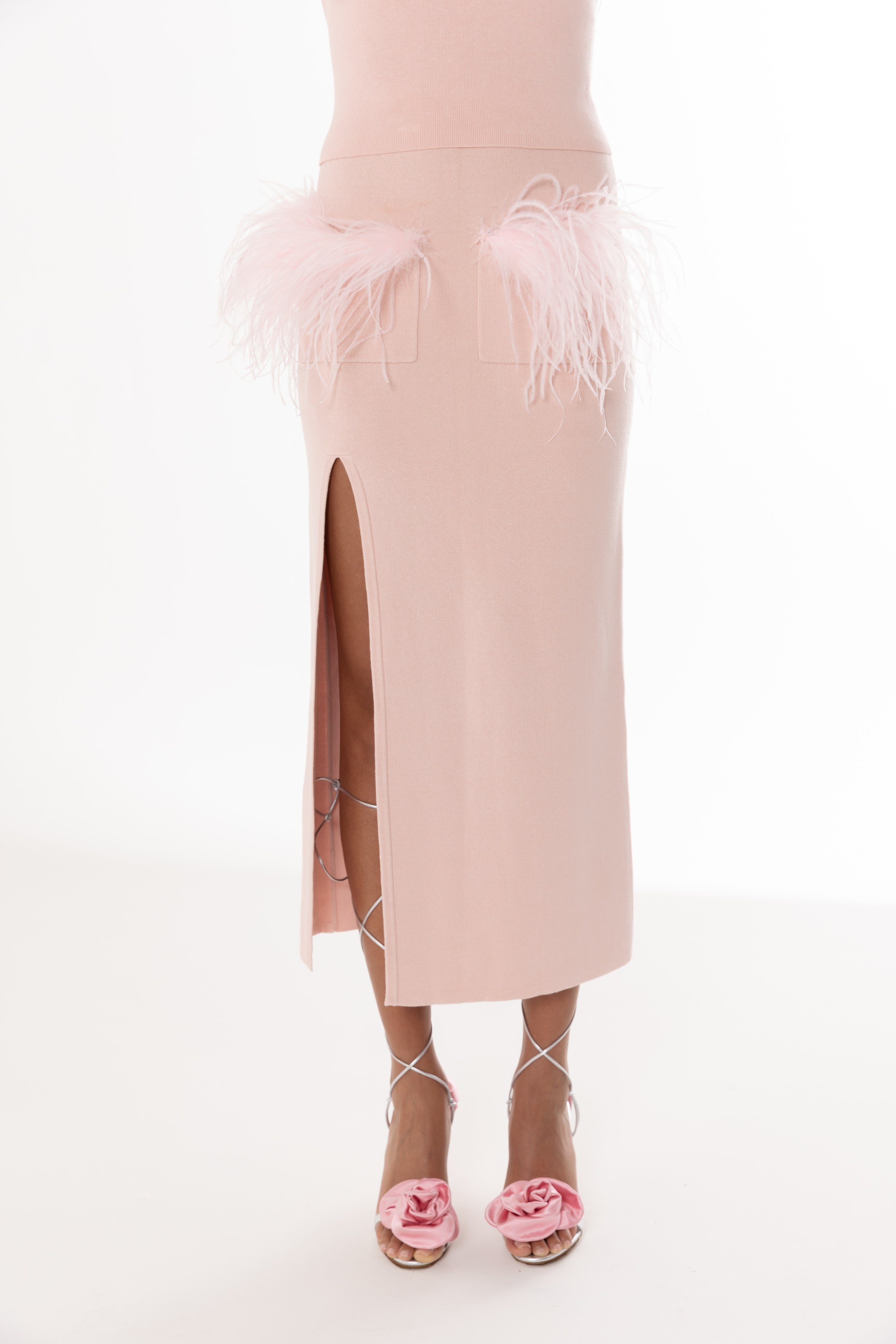 andreeva pink knit skirt with feathers