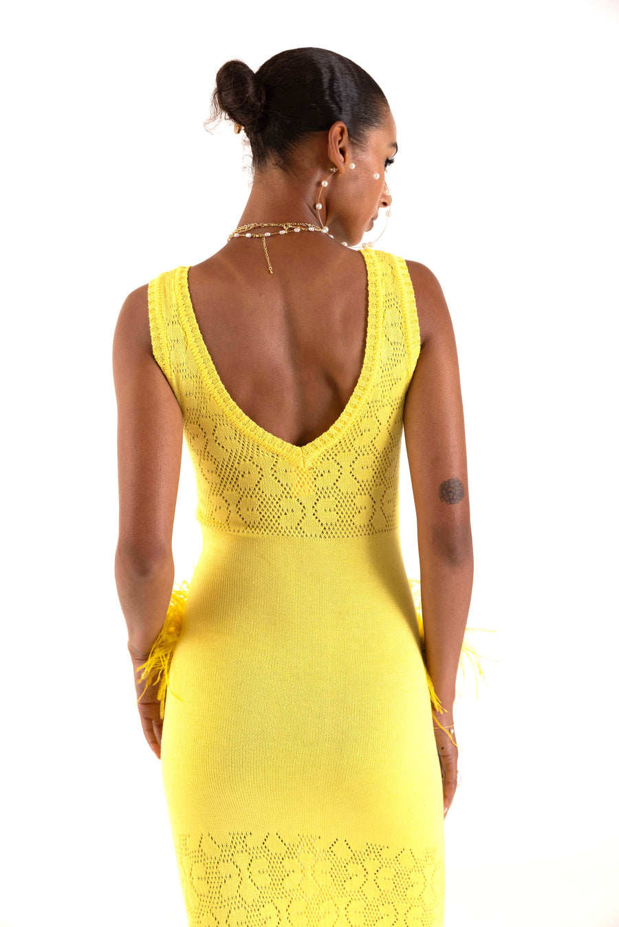 andreeva womens yellow knit dress with feathers