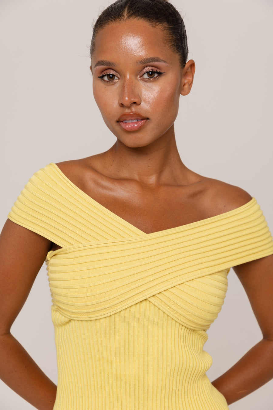 andreeva womens butter yellow knit top